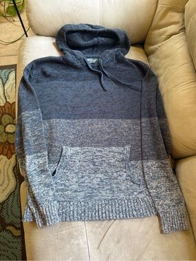 Retrofit Blue and Grey Gradient Hooded Knit Sweater